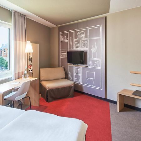 B&B Hotel Frankfurt-Messe Frankfurt am Main Exterior photo